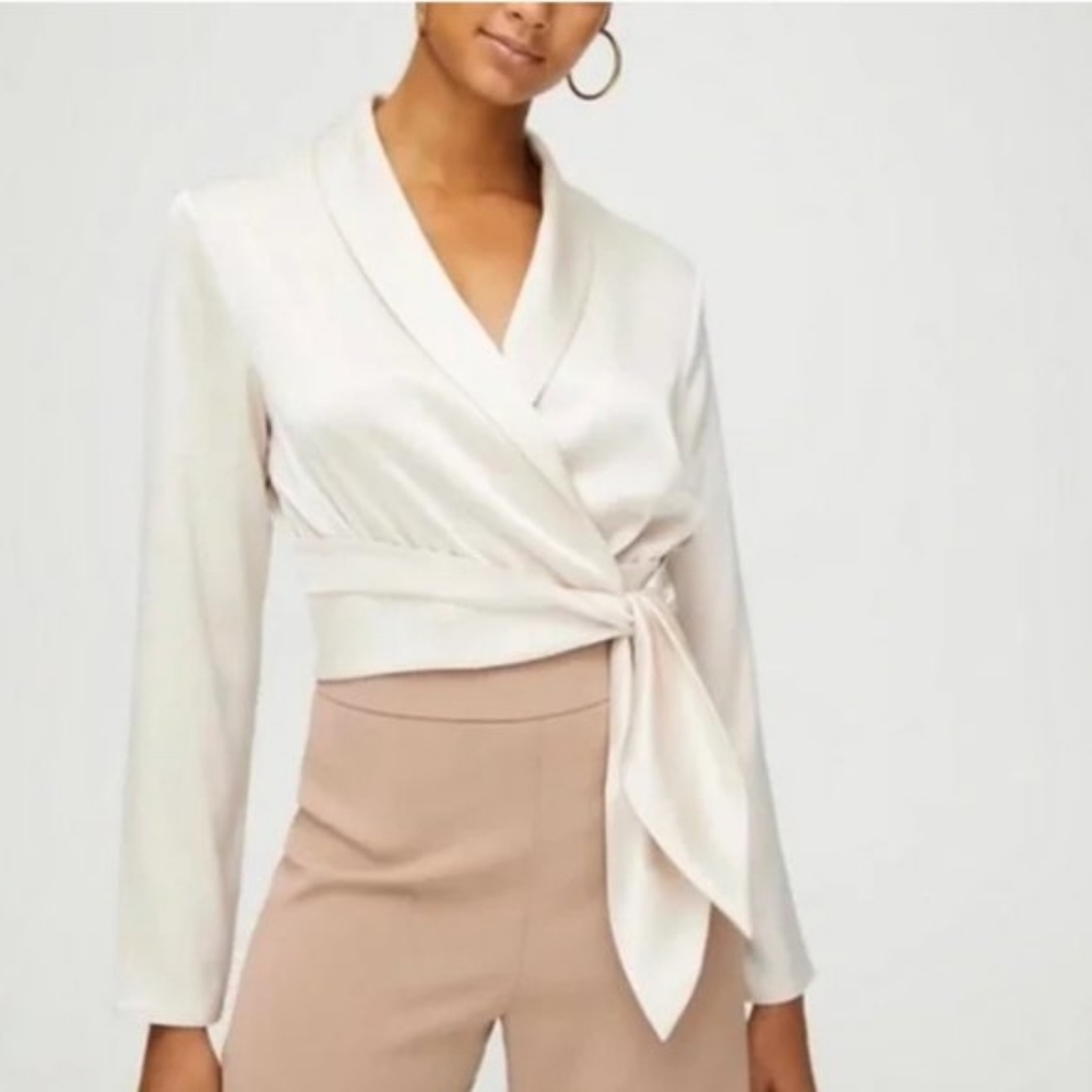 Aritzia Babaton Davis Wrap Blouse Size LG